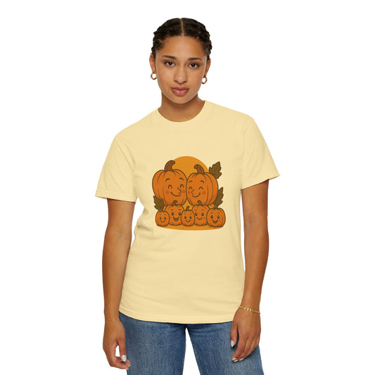Cute Pumpkin Family T-Shirt with Five Baby Pumpkins – Fall Harvest Graphic Tee, Autumn Thanksgiving Shirt